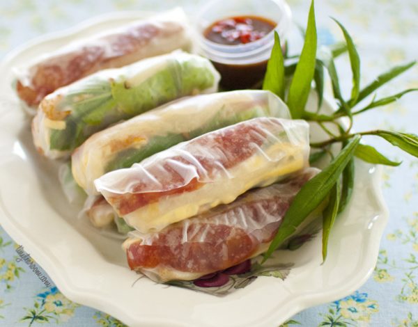 Bo Bia – Vietnamese Spring Rolls with Chinese Sausage, Jicama and Egg